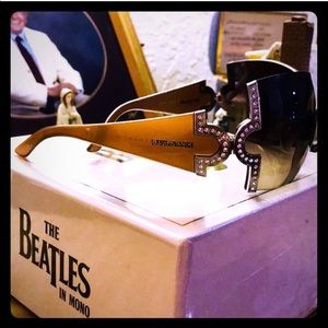 Bvlgari Swarovski Crystal Sunglasses😎